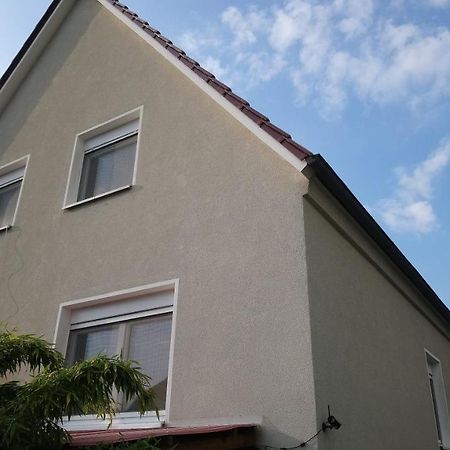 Privates Einzelzimmer Bei Der Weser-Ems-Halle Olsztyn Bagian luar foto