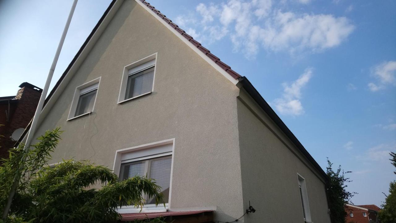 Privates Einzelzimmer Bei Der Weser-Ems-Halle Olsztyn Bagian luar foto