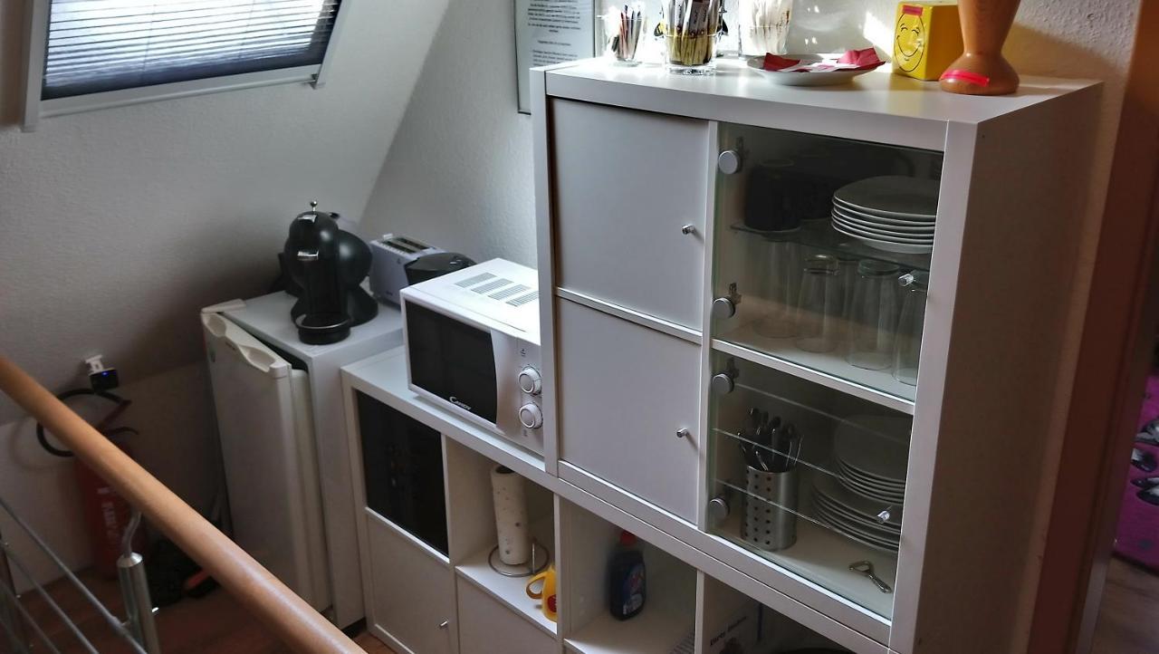 Privates Einzelzimmer Bei Der Weser-Ems-Halle Olsztyn Bagian luar foto